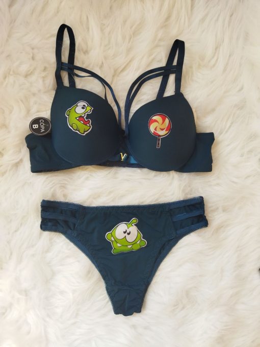 ست om nom سایز ۹۰باقی مانده